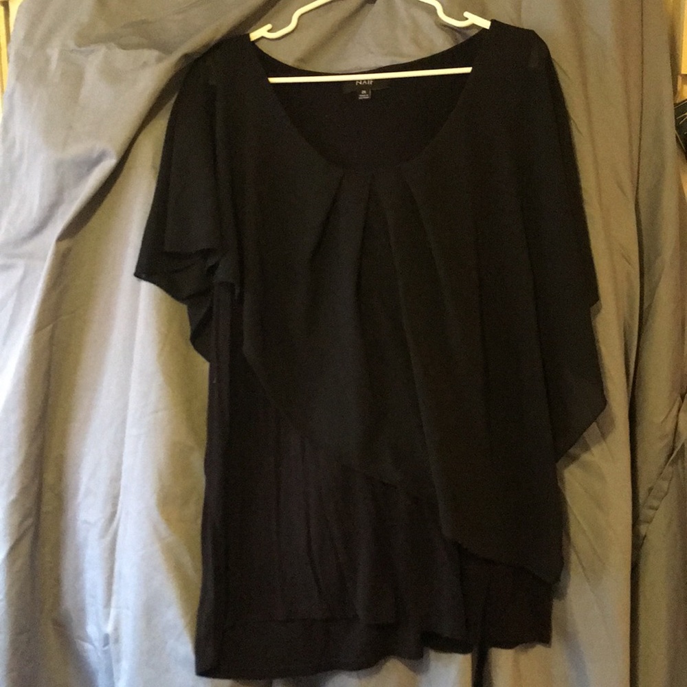 Naïf sheer layered tank